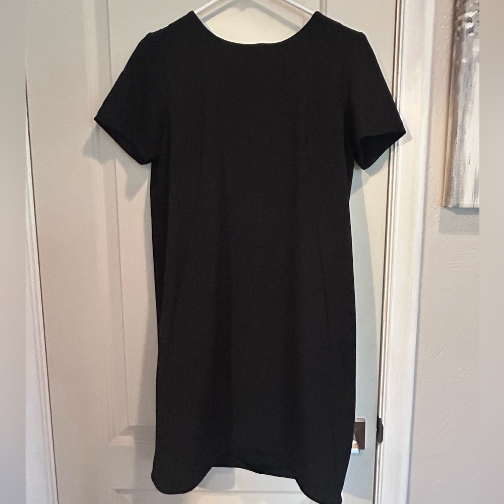 Katherine Barclay Classic Montreal Shift Dress Pockets